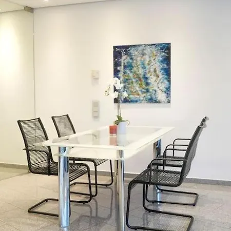 Apartament Exklusive Stadtoase Design-wohnung - Panoramablick *