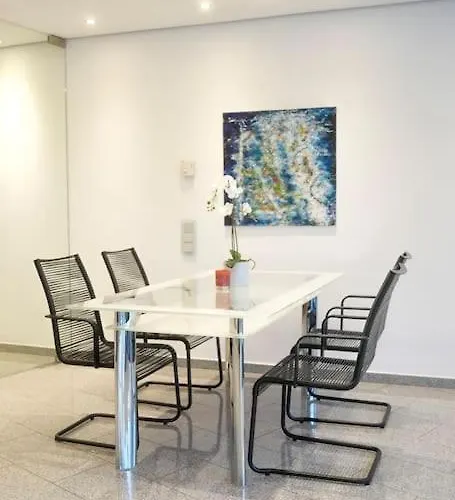 Appartement Exklusive Stadtoase Design-wohnung - Panoramablick *